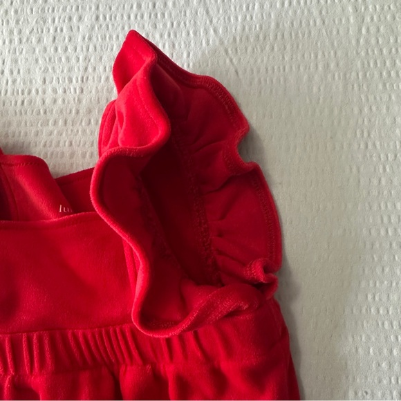 Baby Girls Red Ruffle Overalls Jumpsuit Romper Velour /Soft Material Size 3-6mos - Picture 4 of 6